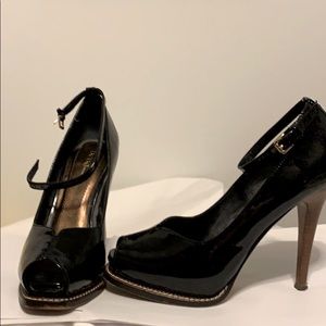 Retro circa 90’s platforms